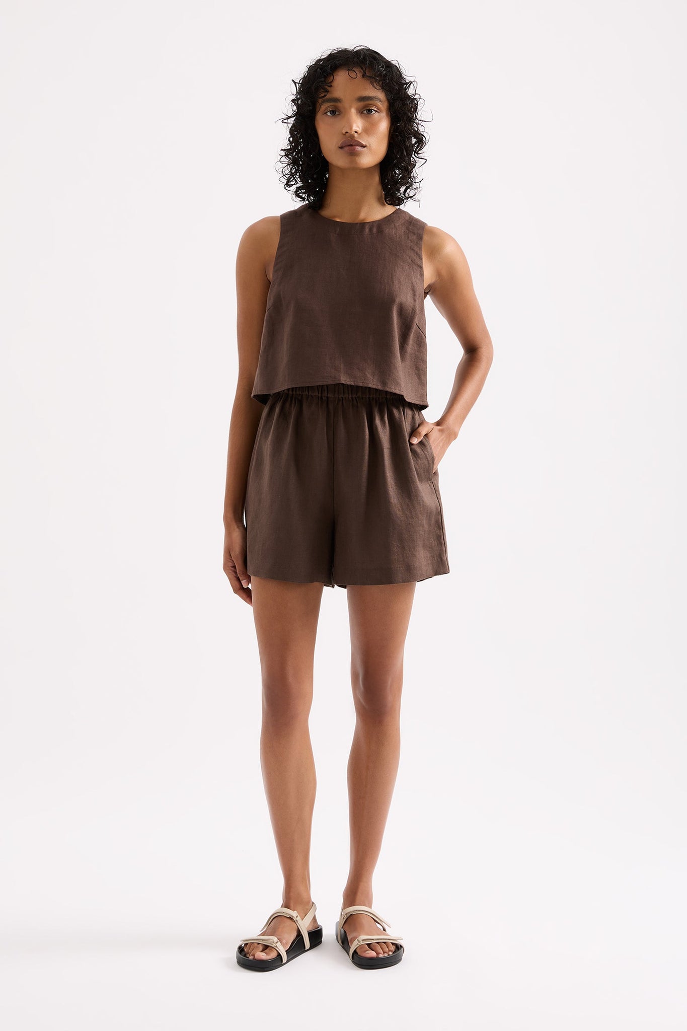 Ingrid Linen Short Clove